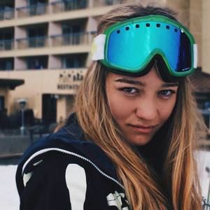 Meet your Posher, Danielle